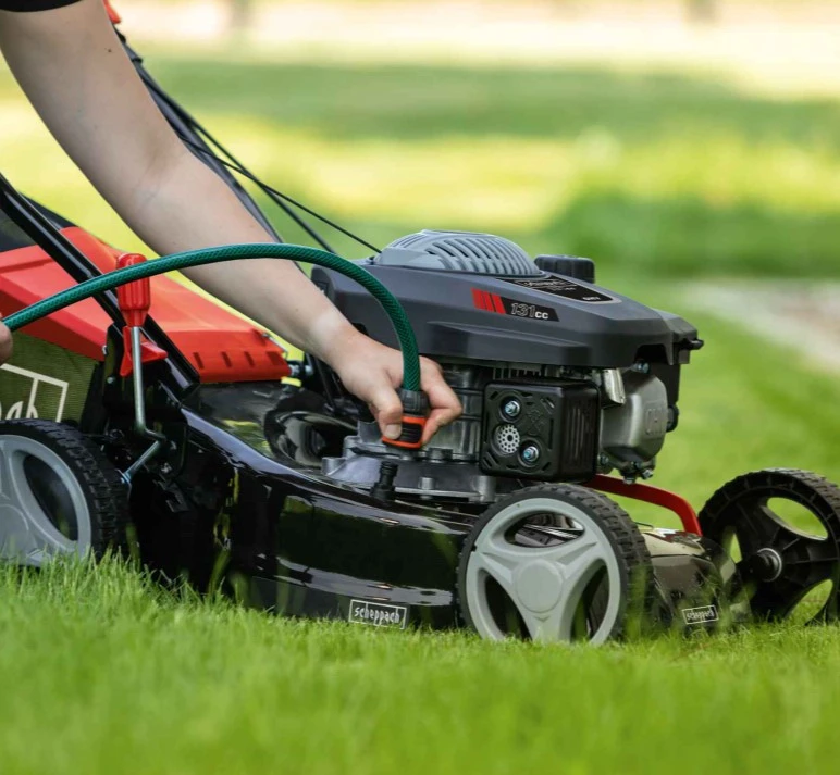 Scheppach Mp132-42 Rasaerba Tagliaerba A Scoppio A Spinta 3in1 132cc Taglio 42cm, Scocca In Metallo 7 Scheppach Mp132-42 Rasaerba Tagliaerba A Scoppio A Spinta 3in1 132cc Taglio 42cm, Scocca In Metallo - immagine 5